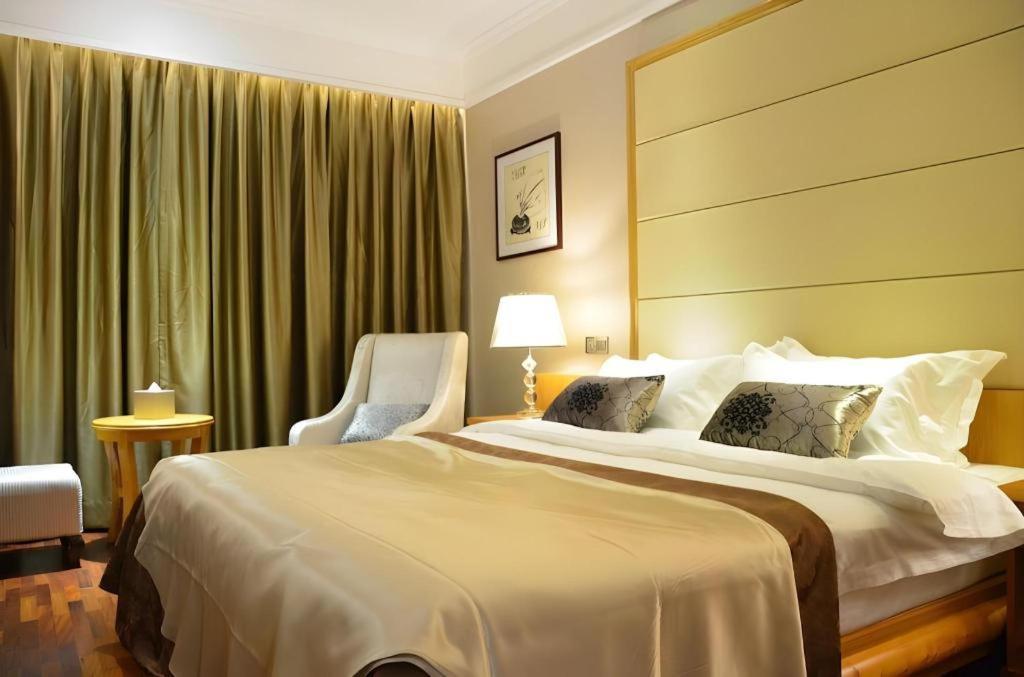 Sanjiang Grand Hotel Vientiane Bagian luar foto