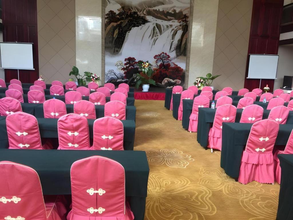 Sanjiang Grand Hotel Vientiane Bagian luar foto